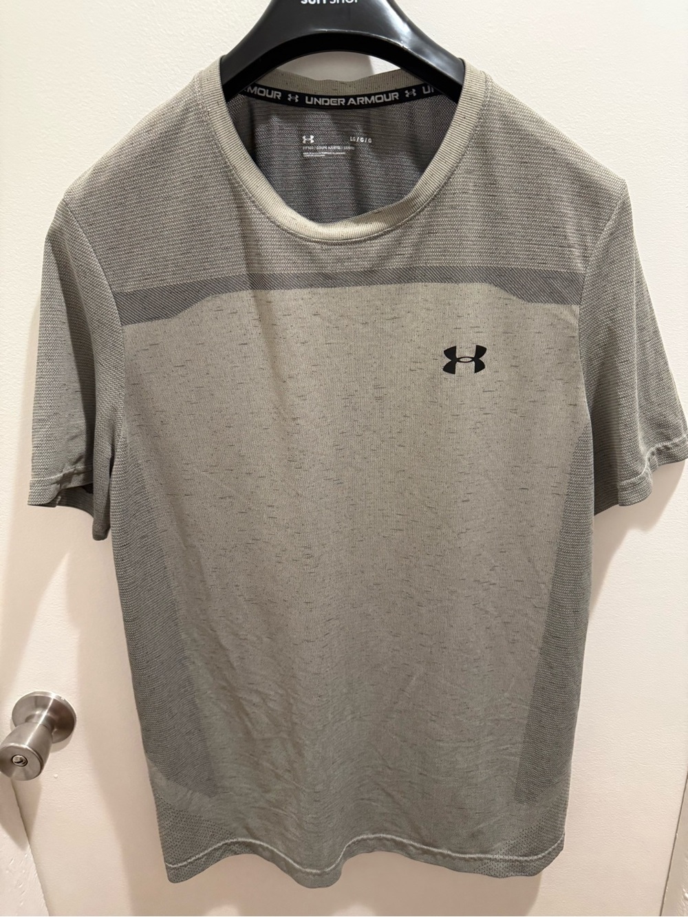 Under Armour Men’s Olive-Grey Short Sleeve Performance Tee
